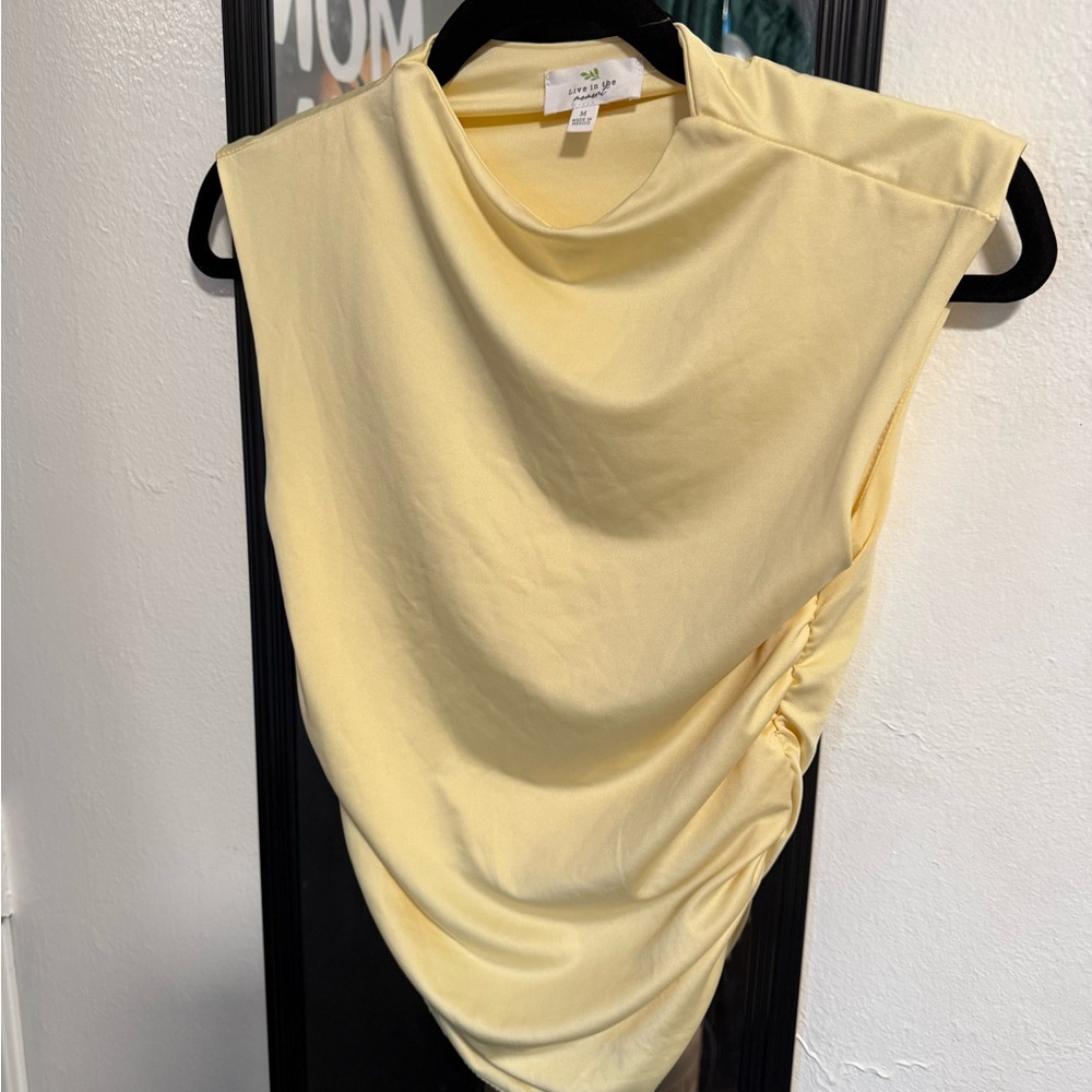Chic Yellow Sleeveless Top